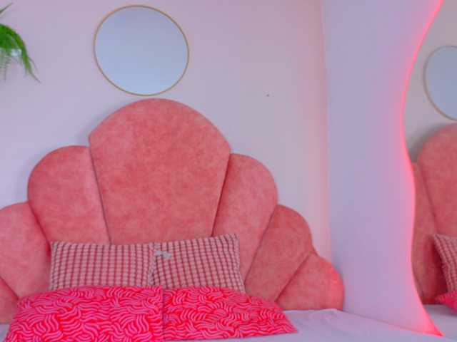Evaa-Daemon live cam on BongaCams