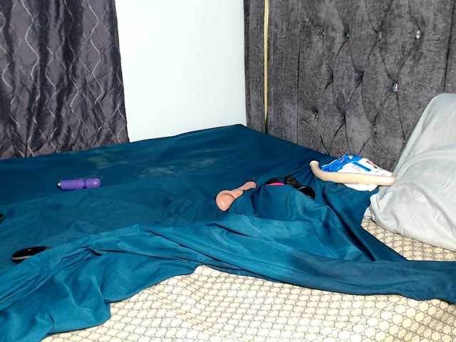 naughtyrose live cam on BongaCams