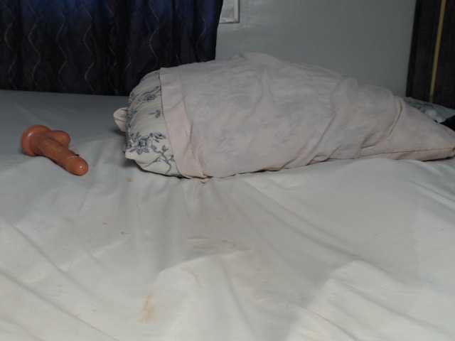 naughtyrose live cam on BongaCams