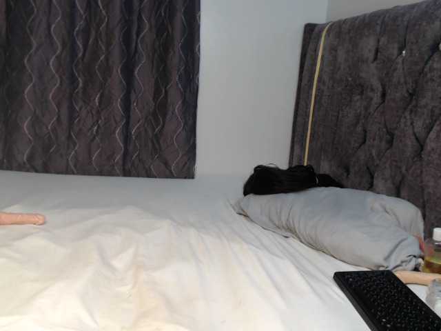 naughtyrose live cam on BongaCams