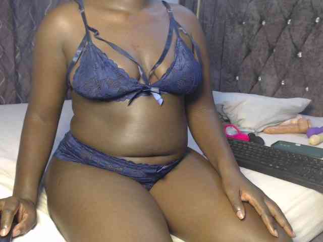 naughtyrose webcam