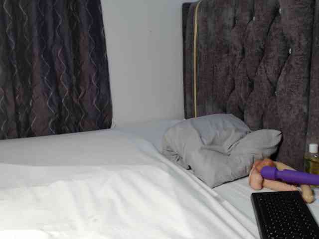 naughtyrose webcam