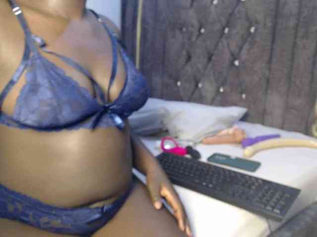 naughtyrose webcam
