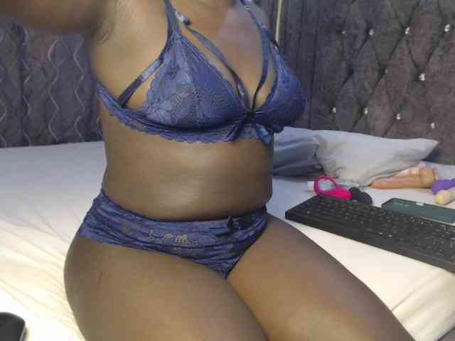 naughtyrose webcam