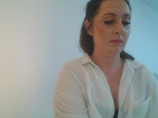 SophiePlayful live cam on BongaCams