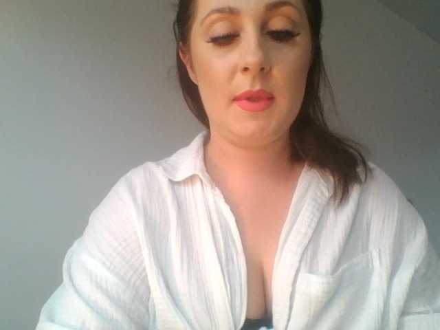 SophiePlayful live cam on BongaCams