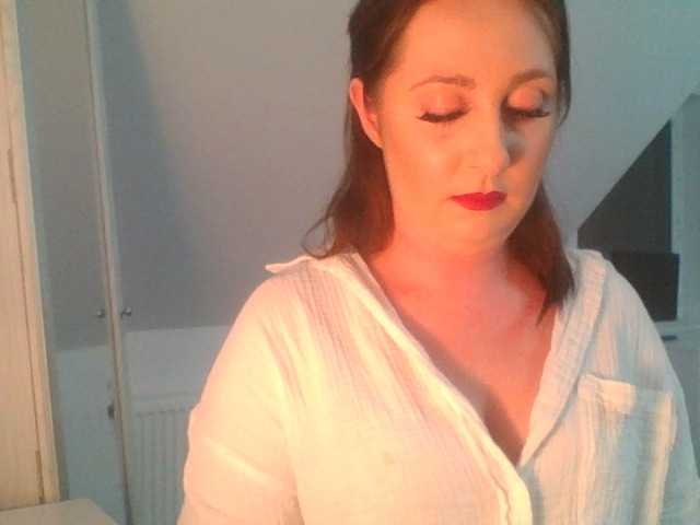 SophiePlayful live cam on BongaCams
