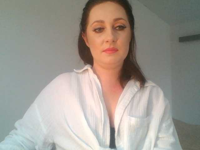 SophiePlayful live cam on BongaCams