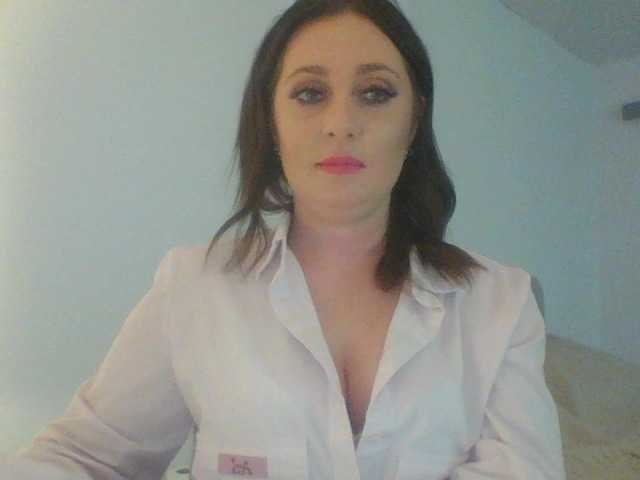 SophiePlayful live cam on BongaCams
