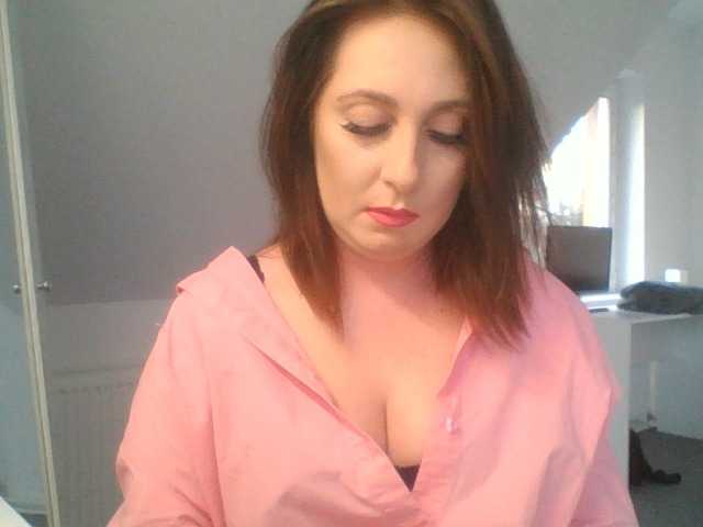 SophiePlayful live cam on BongaCams
