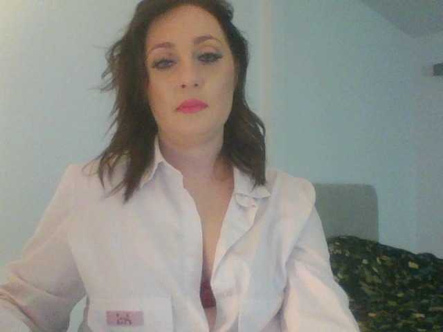 SophiePlayful live cam on BongaCams