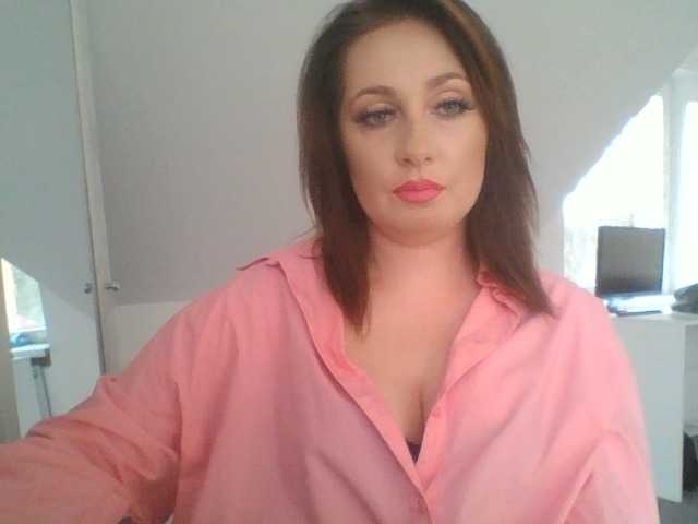SophiePlayful live cam on BongaCams