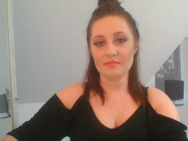 SophiePlayful, en vivo ahora en BongaCams