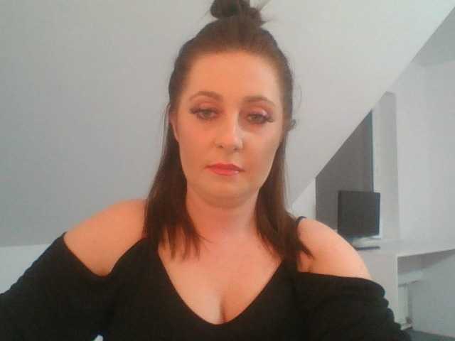 SophiePlayful, en vivo ahora en BongaCams