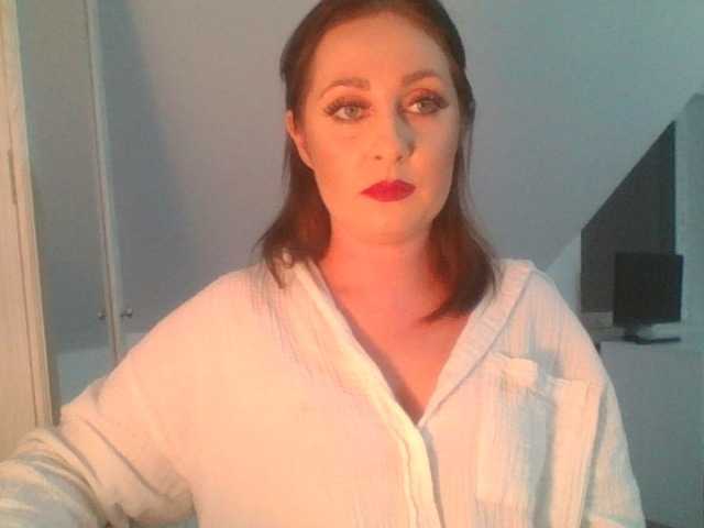 SophiePlayful webcam