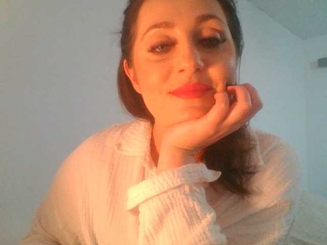 SophiePlayful live cam on BongaCams