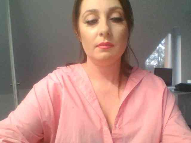 SophiePlayful webcam