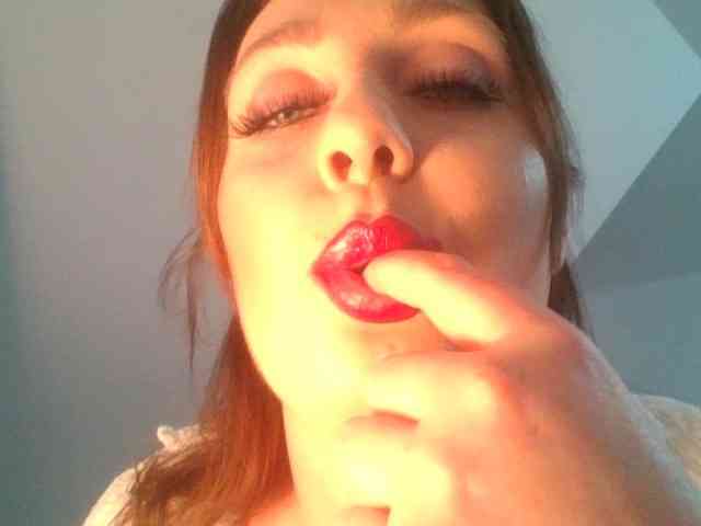 SophiePlayful webcam