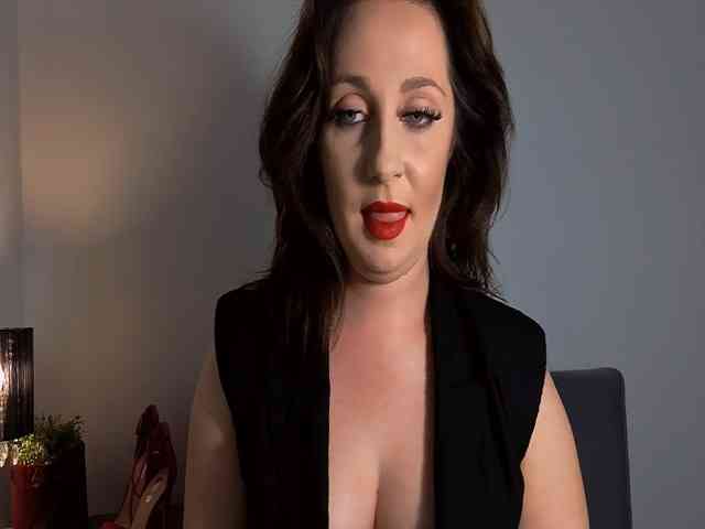 SophiePlayful webcam