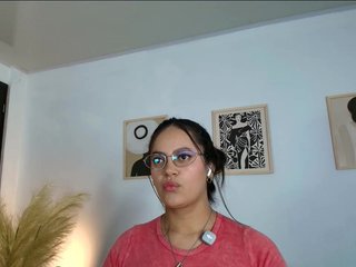 victoria-hairy