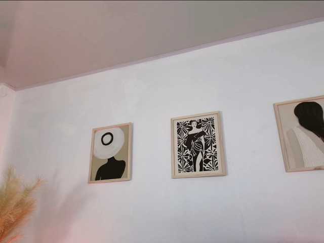 victoria-hairy live cam on BongaCams