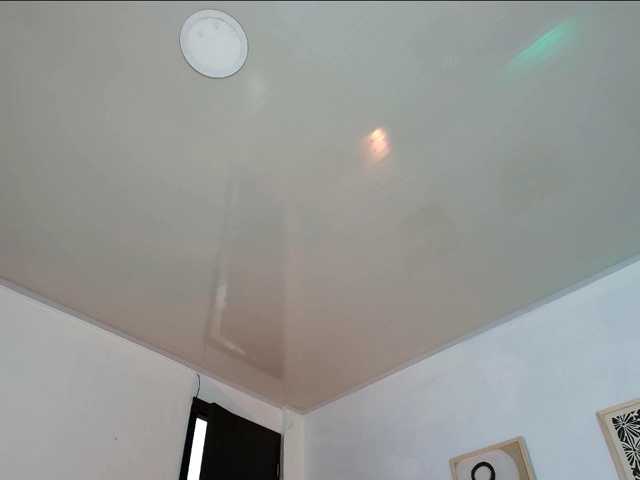 victoria-hairy live cam on BongaCams