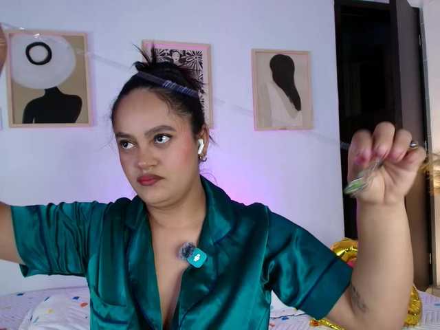 victoria-hairy