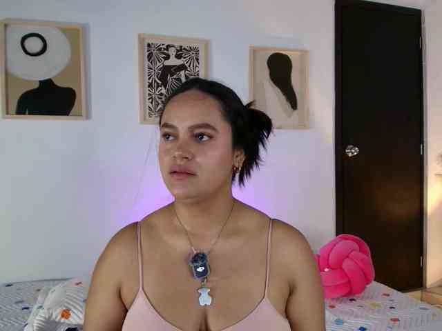 victoria-hairy