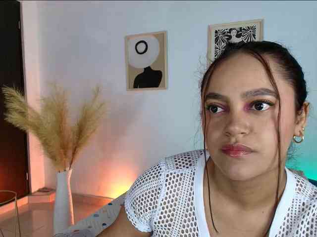 victoria-hairy