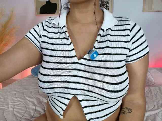 victoria-hairy webcam