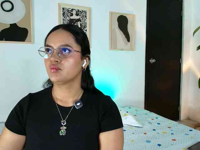 victoria-hairy webcam