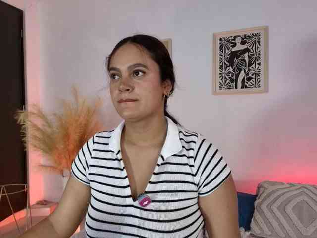 victoria-hairy