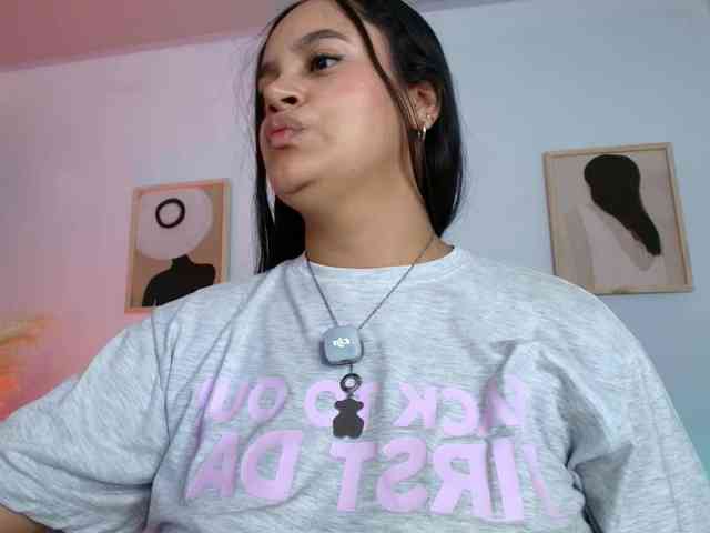 victoria-hairy webcam