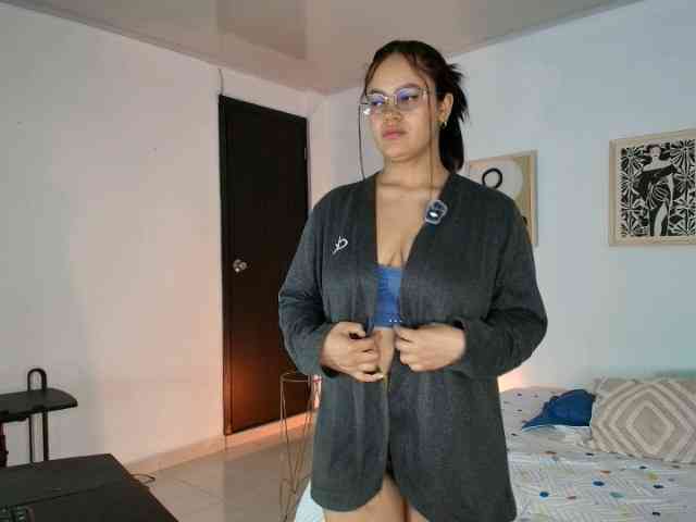 victoria-hairy