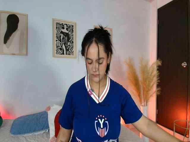 victoria-hairy webcam