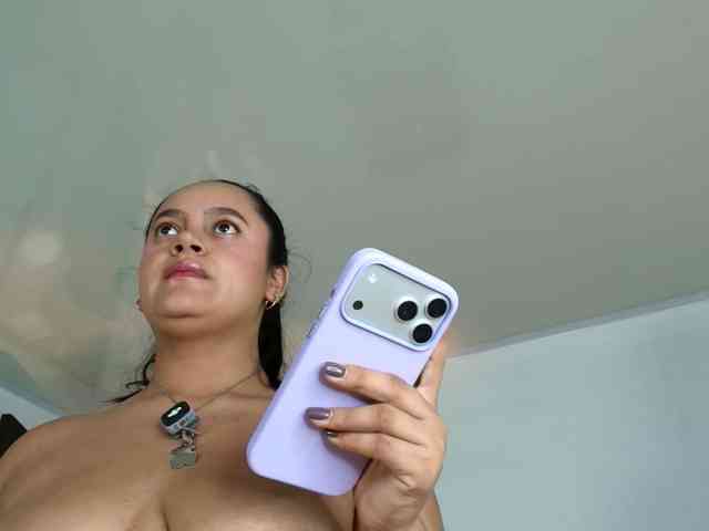 victoria-hairy