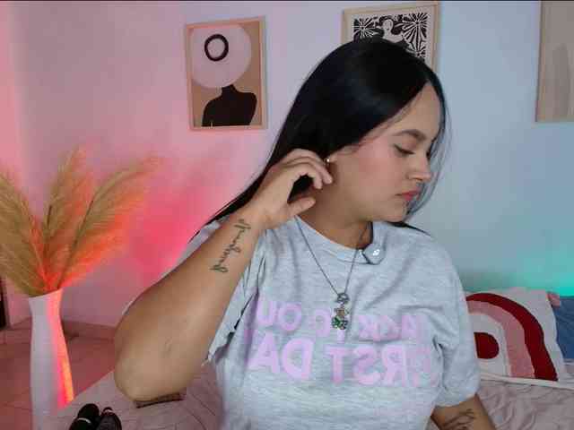 victoria-hairy webcam
