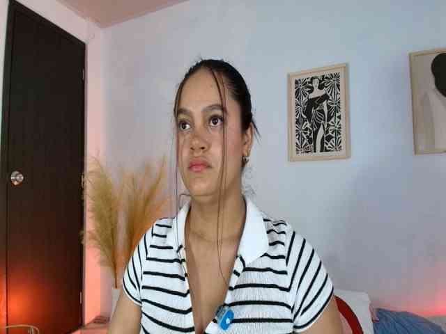 victoria-hairy webcam
