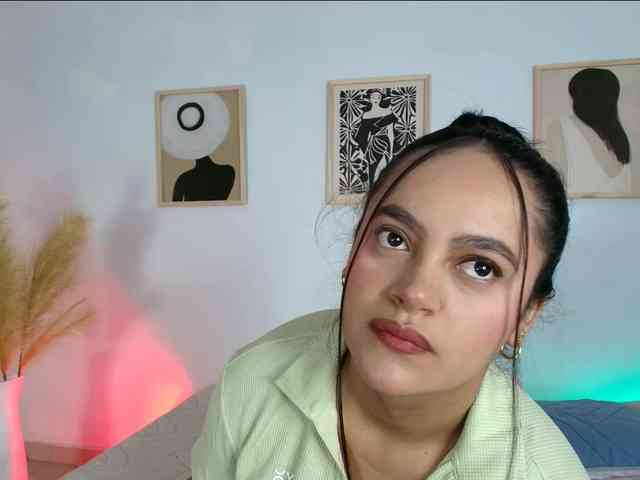 victoria-hairy