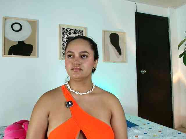 Modelo: victoria-hairy