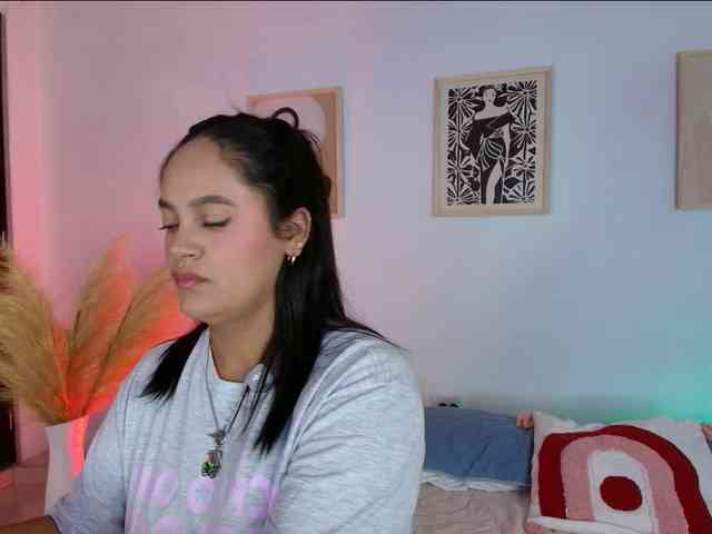 victoria-hairy webcam