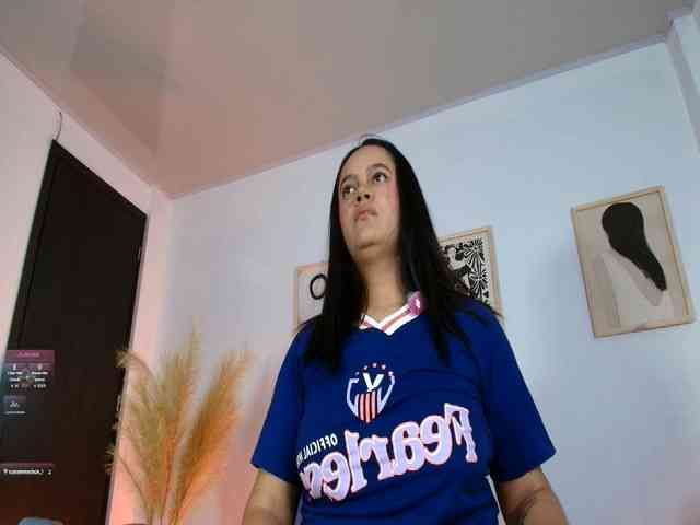 victoria-hairy webcam