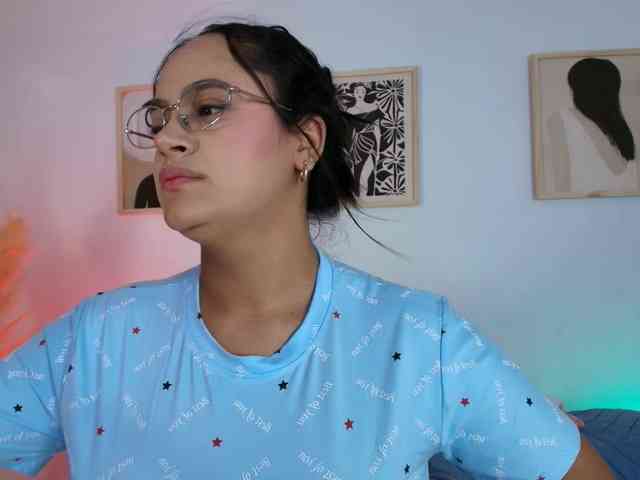 victoria-hairy webcam
