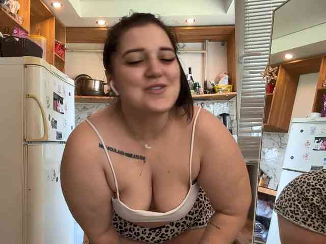 StephaniBrauchla webcam