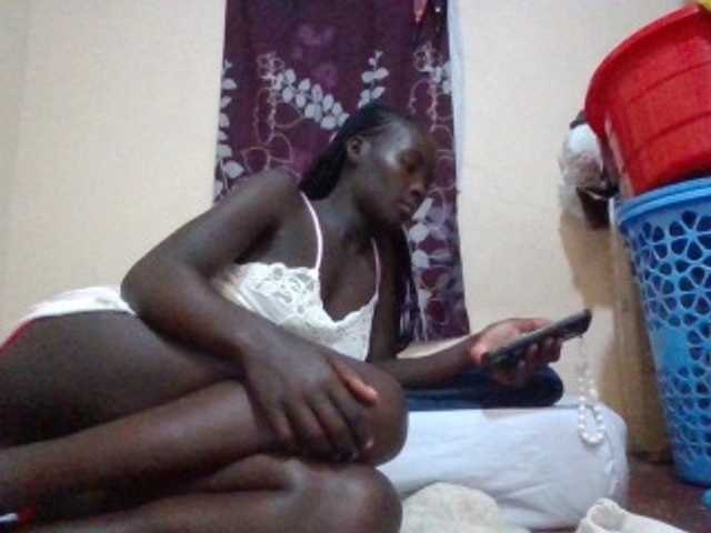 KiaraLush live cam on BongaCams