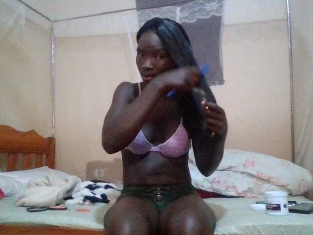 KiaraLush live cam on BongaCams