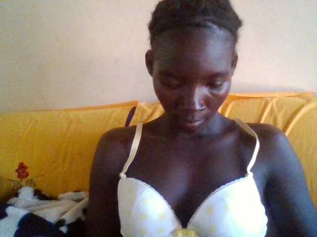KiaraLush live cam on BongaCams