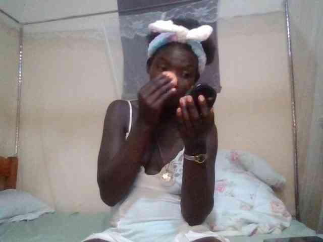 KiaraLush webcam