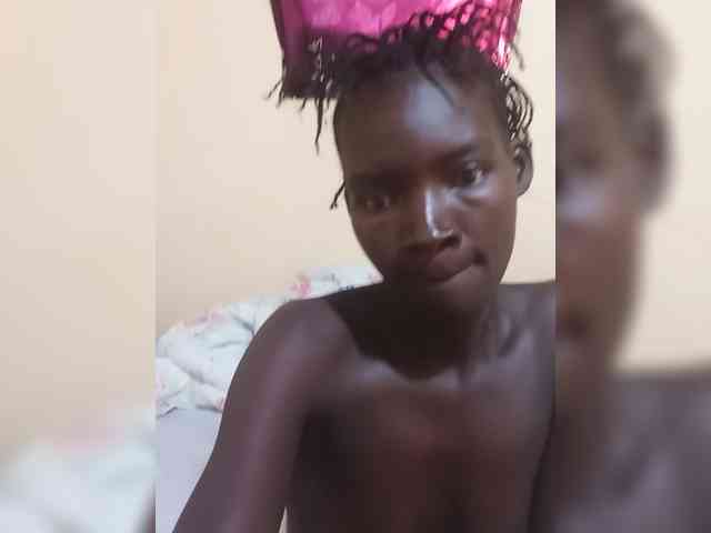 KiaraLush webcam