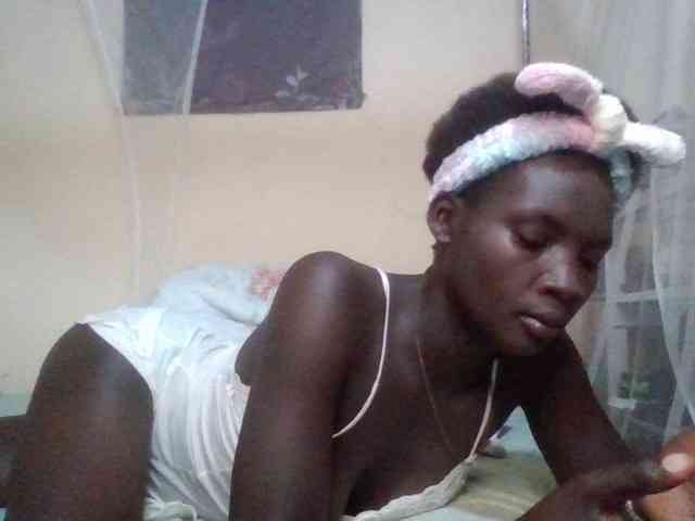 KiaraLush webcam